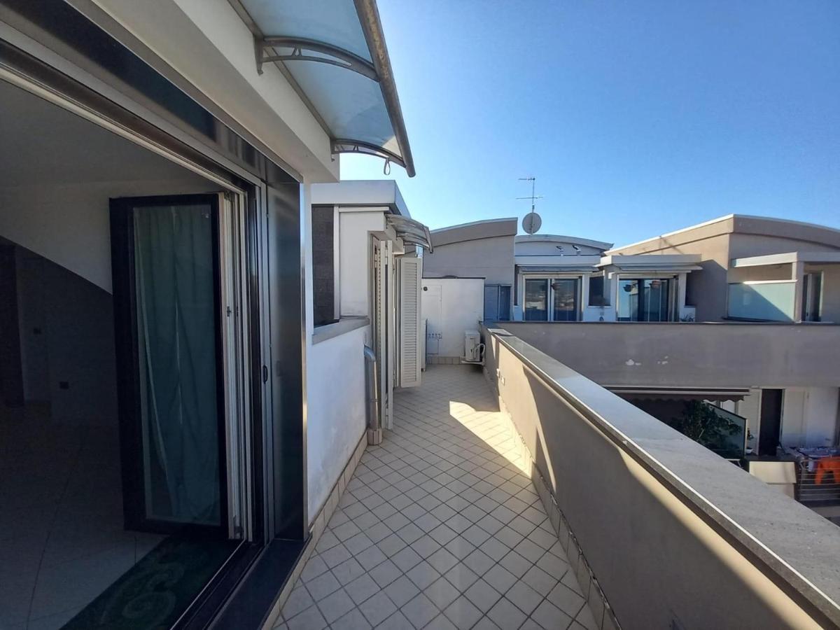 Casa Vacanza Lareggia Con Garage San Prisco Экстерьер фото