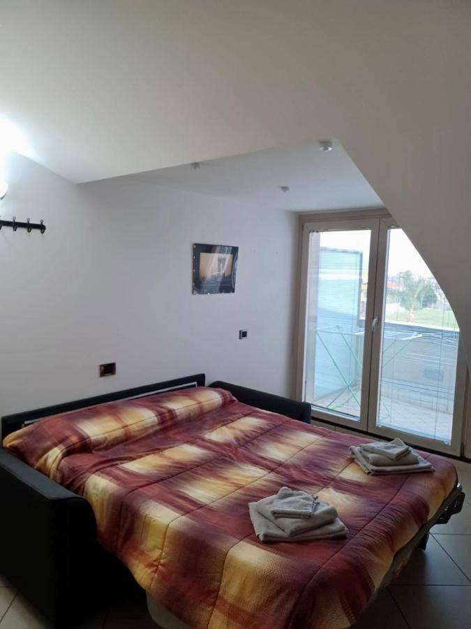 Casa Vacanza Lareggia Con Garage San Prisco Экстерьер фото